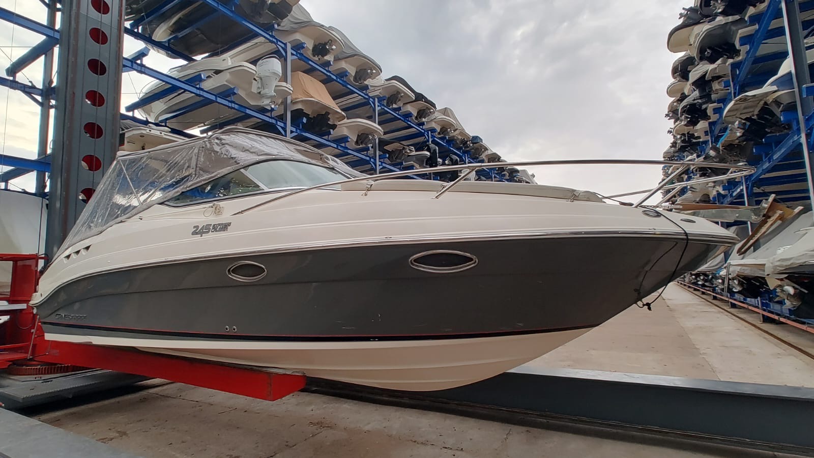 Canestrari Cuddy 245 2017 Mercruiser 250 hp mpi B III
